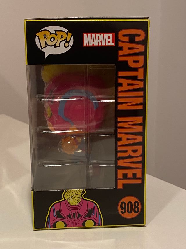 Funko Pop! Captain Marvel 908 Edición Especial