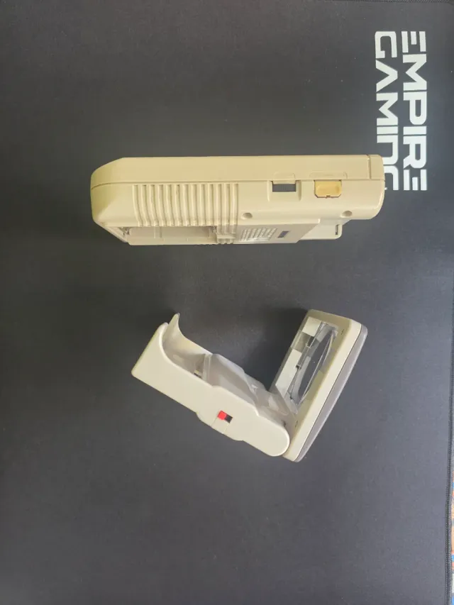 Nintendo Game Boy + Accesorios