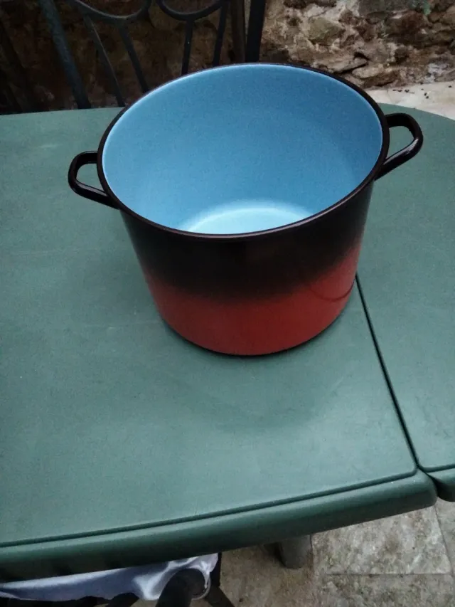 Cazuela esmaltada grande azul y roja