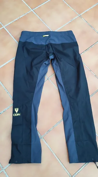 Pantalón impermeable Helly Hansen sin estrenar