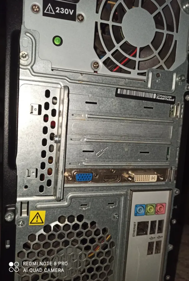 Torre PC Compaq Negra