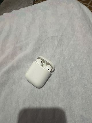 Funda AirPods Original Apple Blanca generación 1.