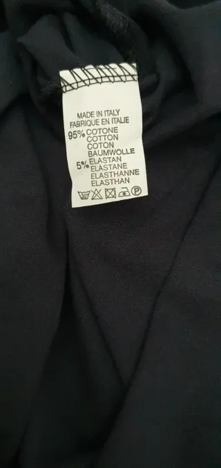 Sudadera azul marino con corazón y True Love