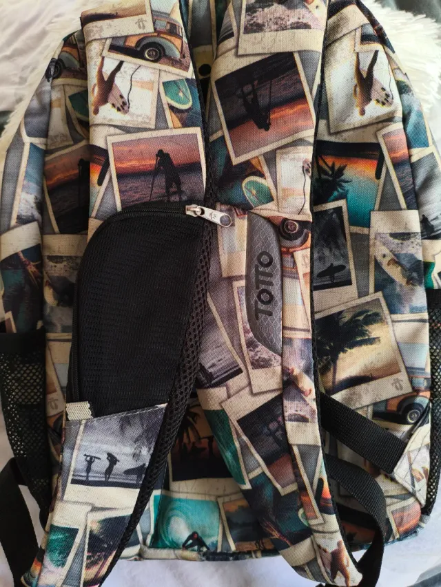 Mochila escolar Totto