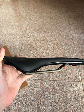 Sillín Prologo Nago R4 Tirox 137mm