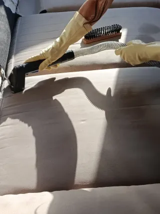 Limpieza de sofa, sillas, alfombra, colchones