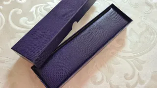 Collana vintage H.L. Brown con madreperla e pietre