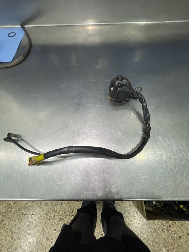 Piña Luces Izquierda Suzuki SV 650 2004