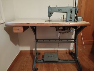 Máquina de coser industrial Alfa