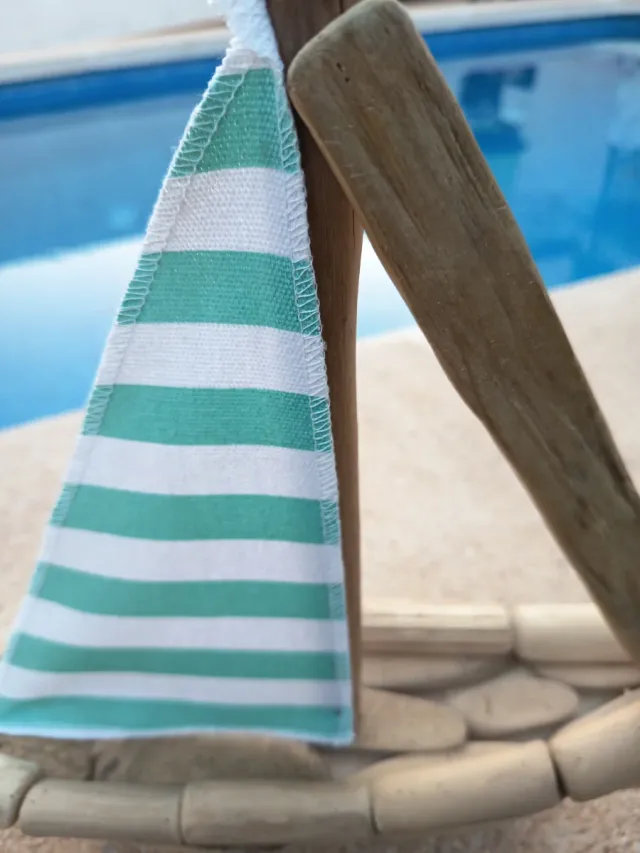 Barco decorativo madera y tela