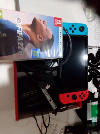 OCCASIONE. Nintendo Switch Blu/Rosso + FIFA 22 Tutto incluso