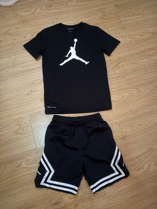 Conjunto Jordan Niño Negro y Blanco original.