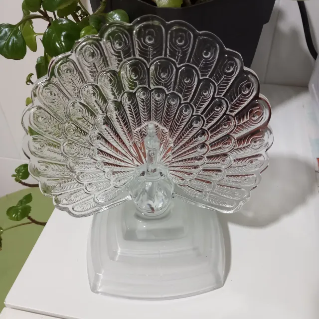 Figura pavo real cristal transparente