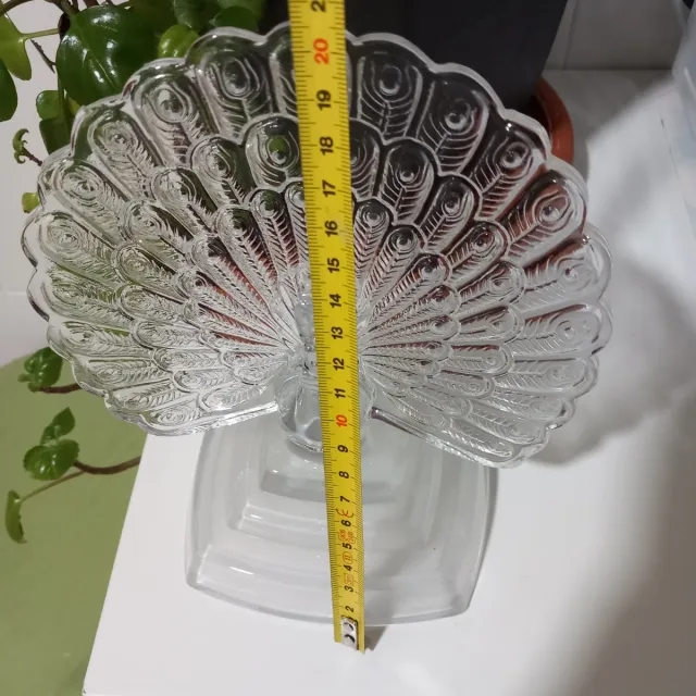 Figura pavo real cristal transparente