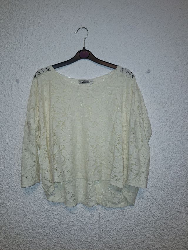 Blusa encaje Pull&Bear Talla S