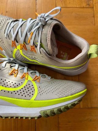 Nike Pegasus Trail 4 Talla 41 Gris Lima