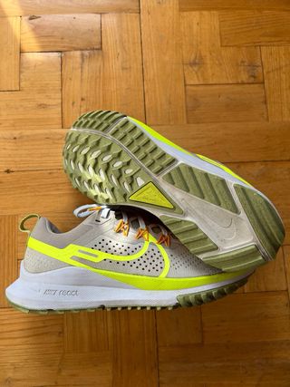 Nike Pegasus Trail 4 Talla 41 Gris Lima