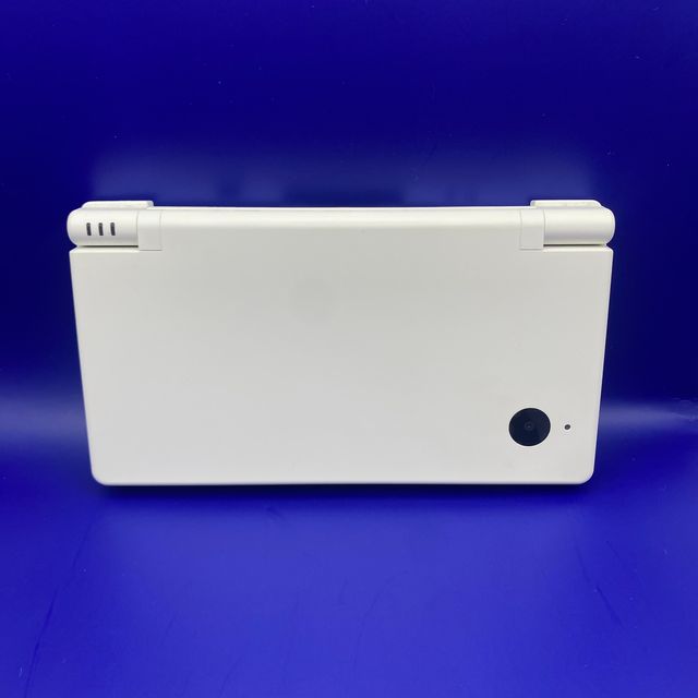 Nintendo DSi bianca con borsa e accessori