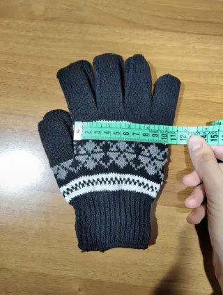 Guanti invernali unisex neri e grigi