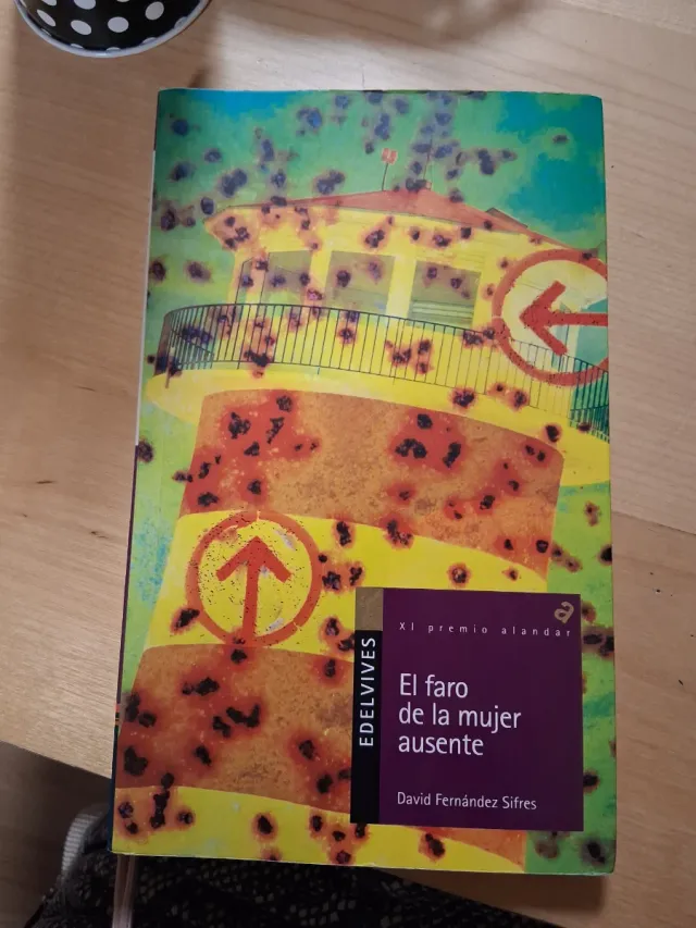 El faro de la mujer ausente (Alandar) (Spanish ...