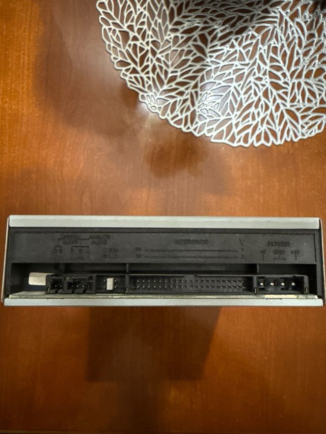 LG CD-R/RW Drive GCE-8240B