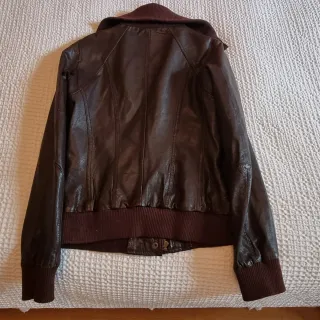 Chaqueta Stradivarius Marrón Chocolate