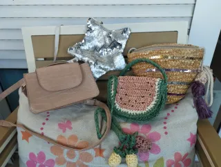 Bolsos niña Zara y Primark