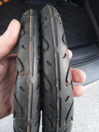 Copertoni Bici 12-14 pollici 20€ a coppia.