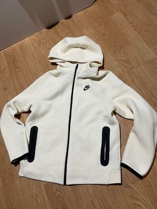 chandal completo Nike tech beige talla XL de NIÑO