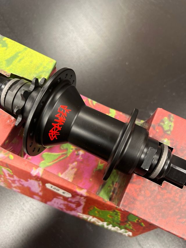 Buje BMX Stranger Negro