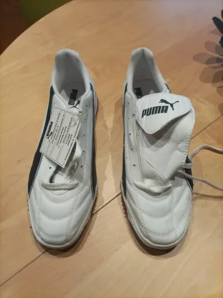 Zapatillas Puma Futsal Blancas y Azules