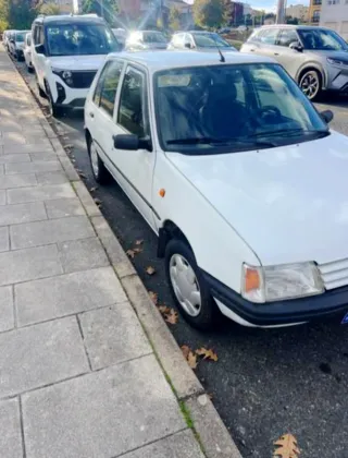 Peugeot 205 1998