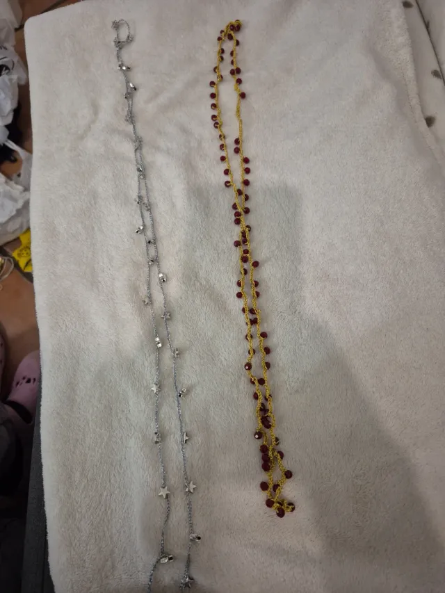 Collane uncinetto rosse e argento