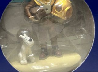 Figura Tintín buzo con Milú