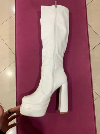 Stivali bianchi plateau tacco 12 -50%