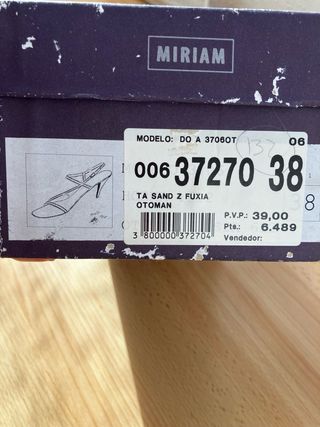 Sandalias Fucsia de Tiras