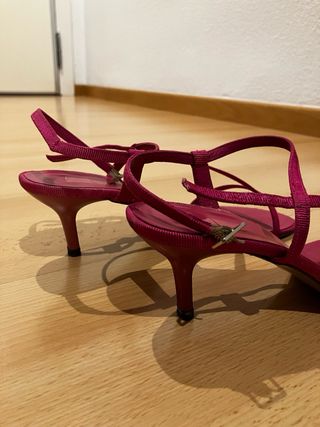 Sandalias Fucsia de Tiras