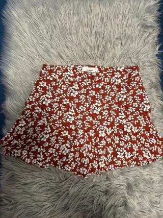 Falda pantalón Pull&Bear floral