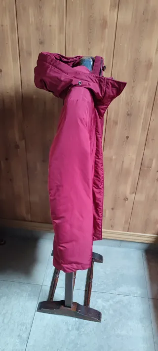 PLUMÍFERO MUJER LARGO CAPUCHA PEUTEREY GRANATE 40