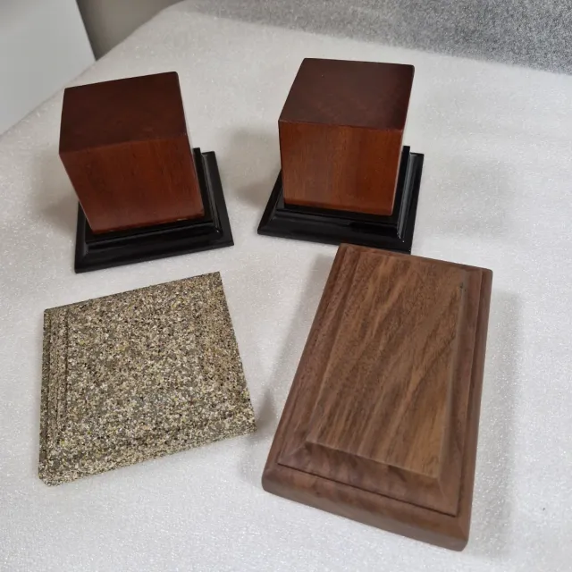 Lote peanas de madera para Royo