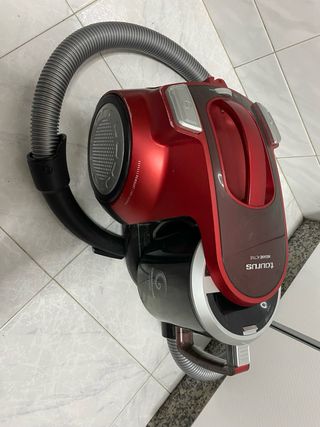 Aspiradora Taurus Megane Active Roja