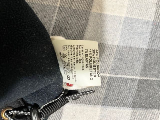 Chaqueta Ternua Negra y Gris