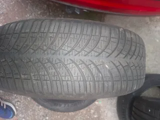 Pareja Neumáticos 225/65/17 106V