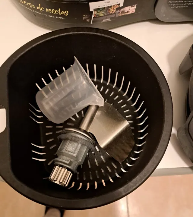 Robot de cocina Cecotec Mambo 8090