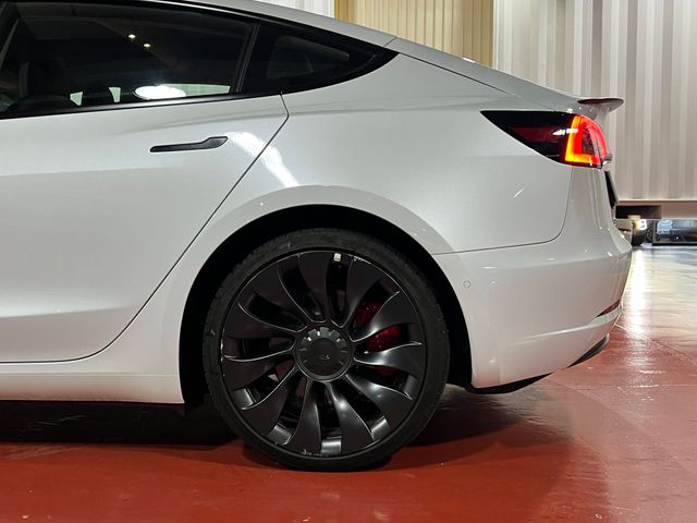 TESLA Model 3 Performance AWD
