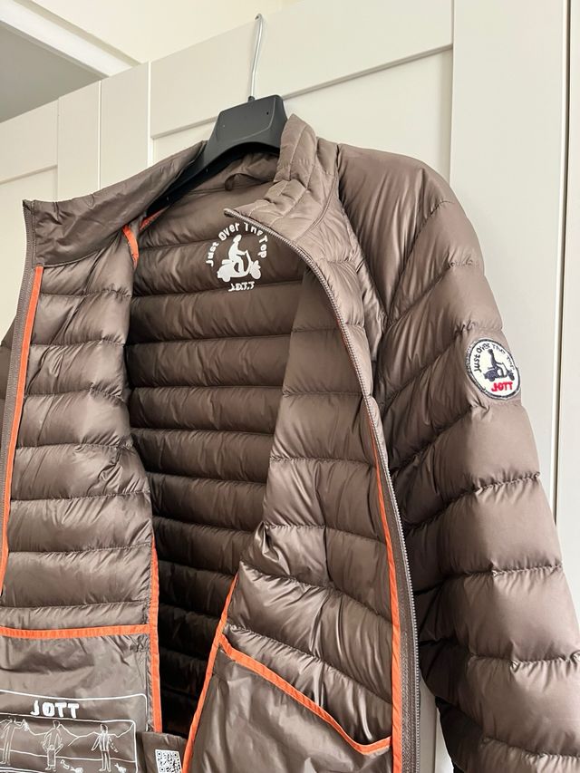 Chaqueta JOTT acolchada marrón