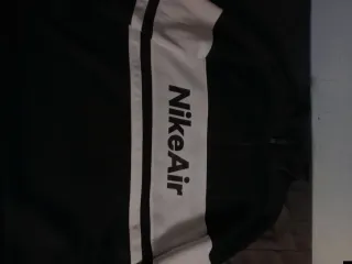 Sudadera Nike Air Negra y Blanca