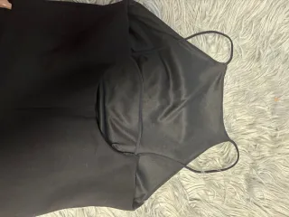 Vestido corto negro