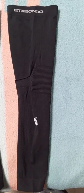 Perneras ciclismo ETXEONDO negras