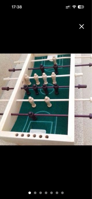 Futbolín de madera para mesa de la marca trotamund